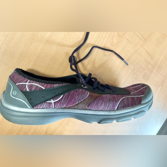 Bzees Shoes running tennis woman’s size 9.5 athletic lightweight - Picture 4 of 6